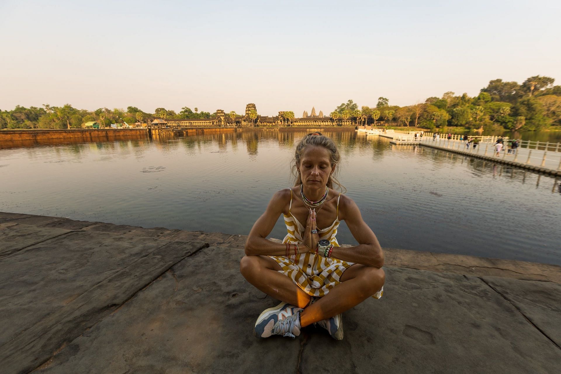 8 ways to de-stress after work (image sourced via Pexels / Photo by serg)